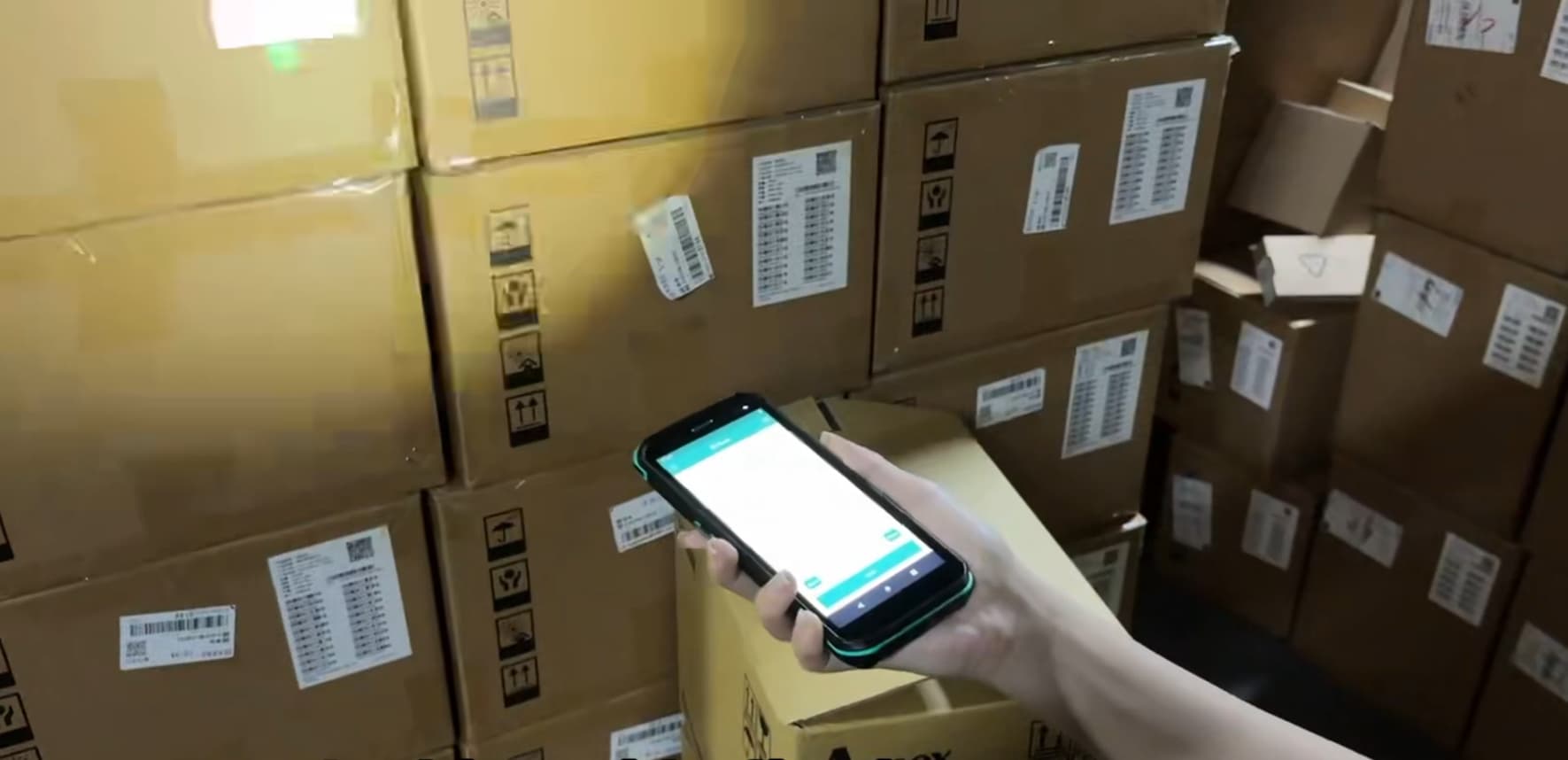 Why Mobile Computing Solutions Slash Inventory Errors in Manufacturing?
